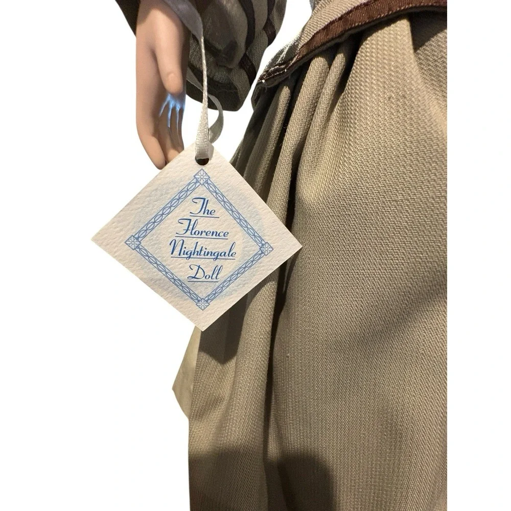 Florence Nightingale Doll –‎ United States Historical Society – w/ Lantern